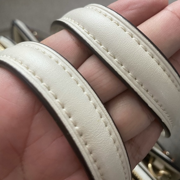 NWOT Calvin Klein Signature Crossbody Shoulder Bag - Picture 14 of 15